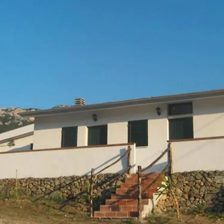 Apartment Monolocale Sa Pira